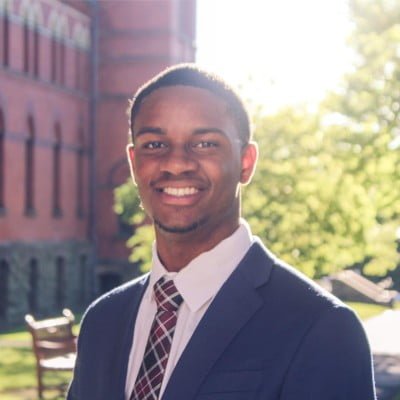 Arie Serrant Professional Headshot